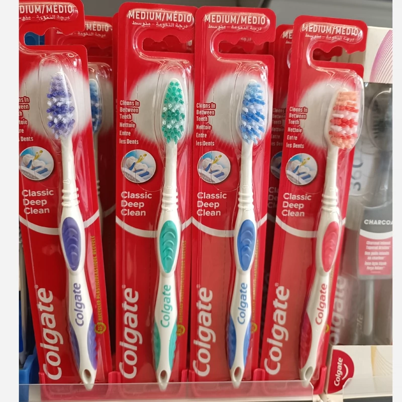 مسواک کلگیت COLGATE اصل ویتنام مدل Classic Deep Clean با برس مدیوم