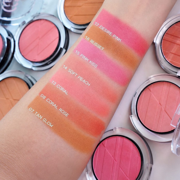 رژگونه پودری طلایی گلدن رز مدل Powder Blush بافت مخملی، ماندگاری بالا و رنگبندی متنوع