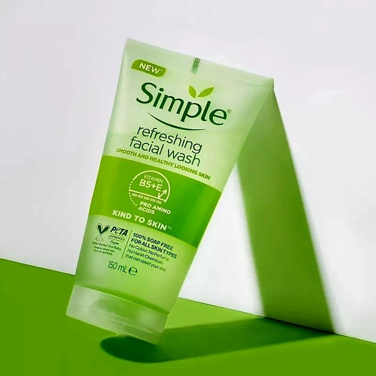 ژل شستشوی صورت سیمپل Simple Kind To skin