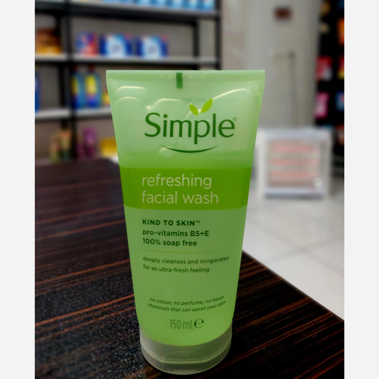 ژل شستشوی صورت سیمپل Simple Kind To skin